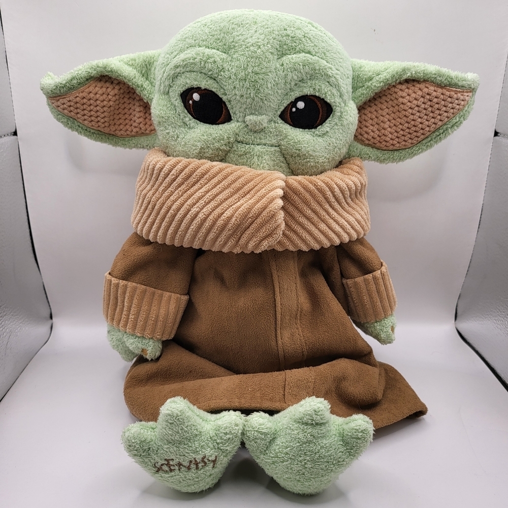Scentsy Buddy Star Wars Grogu Baby Yoda The Mandalorian The Child Plush 15"